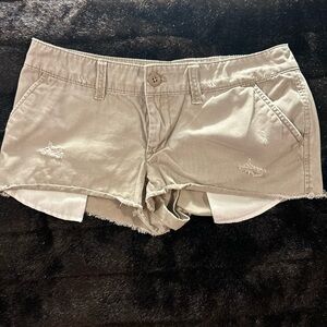 London Jean Tan Cargo Shorts Womens Size 6 Low Rise Y2K Booty Shorts